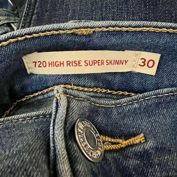 Levi’s High Rise Super Skinny Light Wash Jeans - Size 30 - Picture 5 of 10
